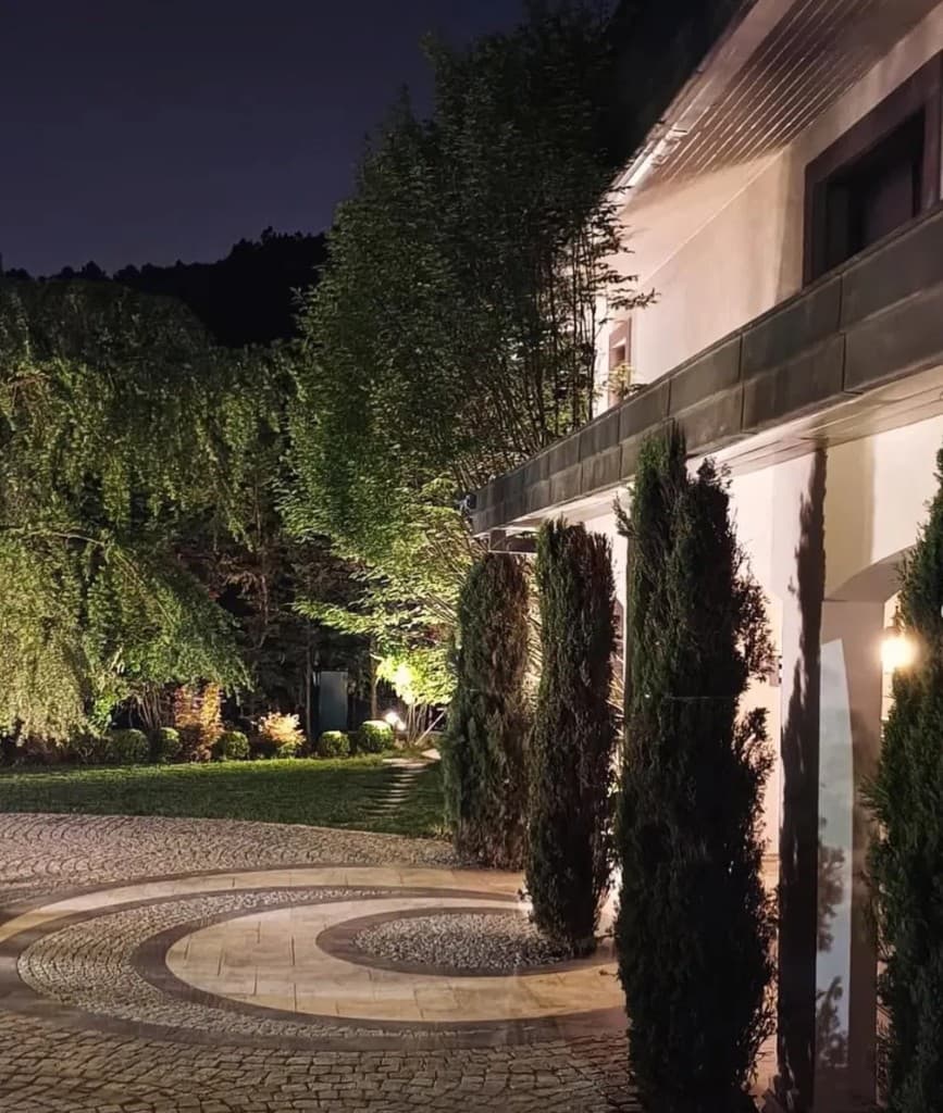 Gece Bahçe Aydınlatması